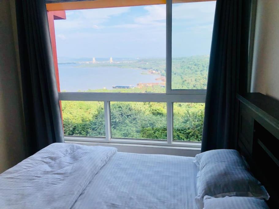 Lovely 2-Bedroom Sea View Serviced Apartment Dabolim Goa Exterior photo